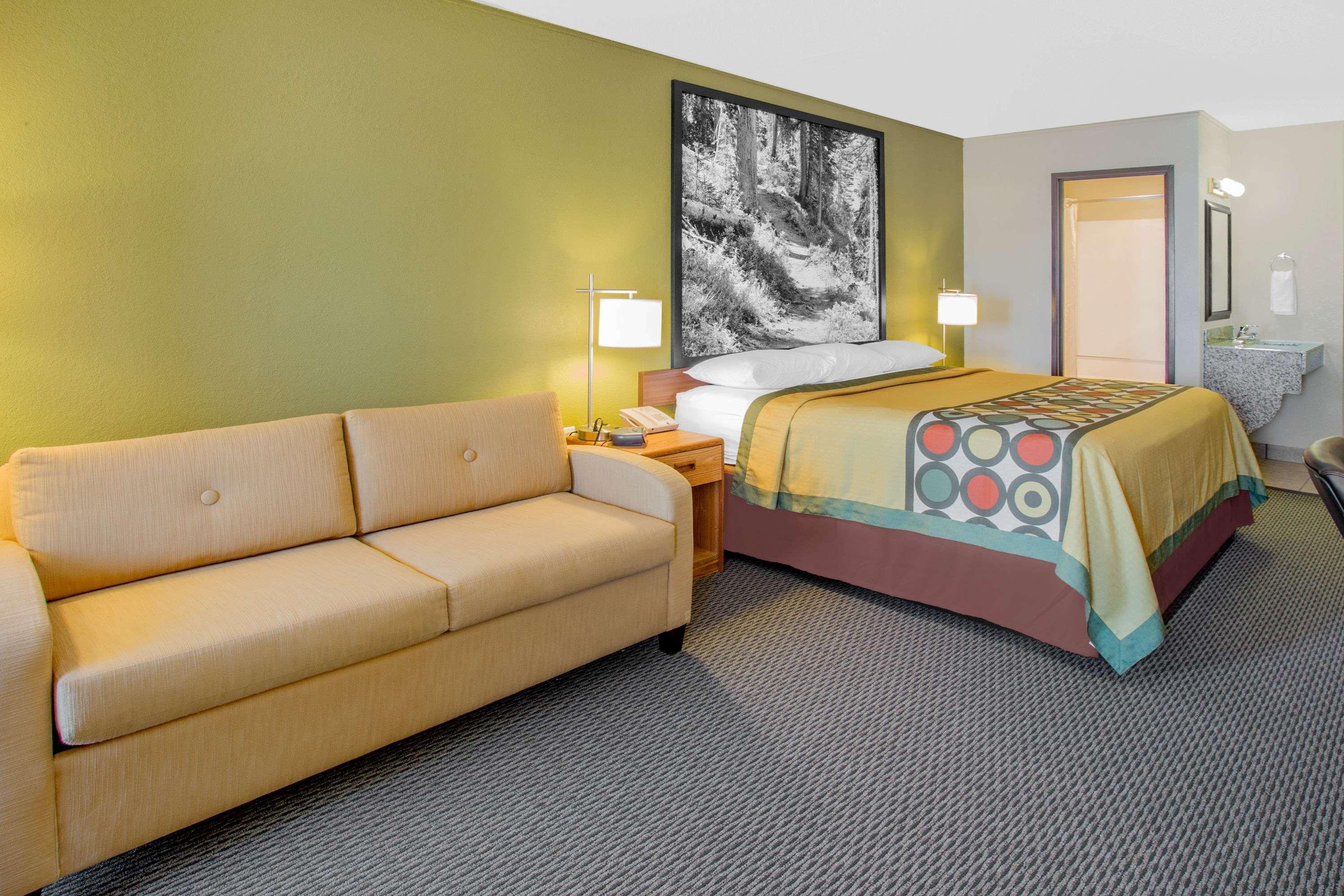 מלון Super 8 By Wyndham Windsor/Madison North מראה חיצוני תמונה